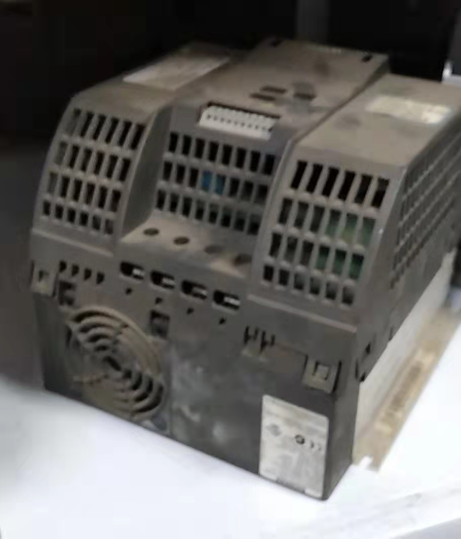 2-21122變頻器對(duì)周邊設(shè)備的影響及故障防范Q3322S56.jpg 2-21122變頻器對(duì)周邊設(shè)備的影響及故障防范Q3322S56.jpg